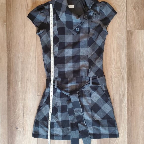 NWOT Suzy Shier mini dress with asymmetrical collar, size M, black & grey plaid - Picture 7 of 8